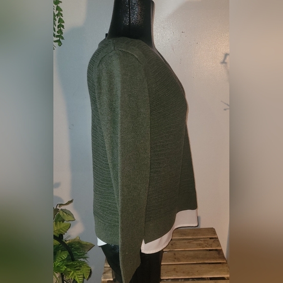 Hilary Radley Khaki V Neck Sweater M - Picture 4 of 6